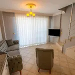 Sunset Aqua Lettings 아파트호텔