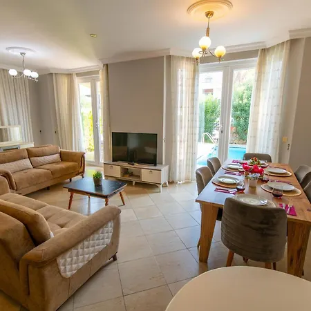 Sunset Aqua Lettings * 페티예