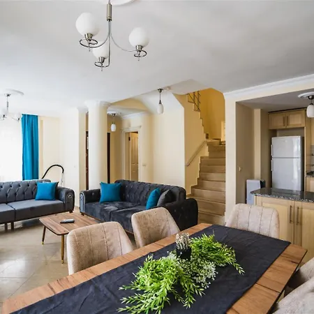 Sunset Aqua Lettings 아파트호텔