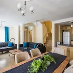 Sunset Aqua Lettings מלון דירות