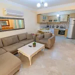 מלון דירות Sunset Aqua Lettings