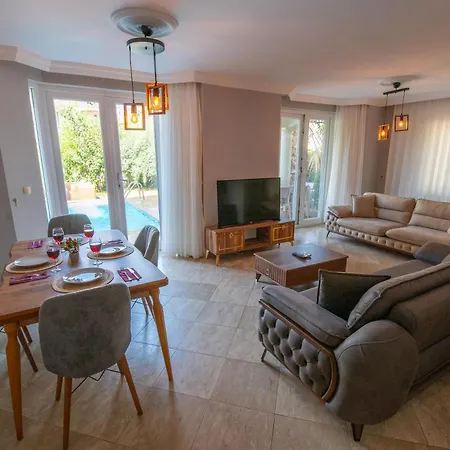 Hotel apartamentowy Sunset Aqua Lettings *