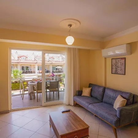 Sunset Aqua Lettings Hotel apartamentowy *