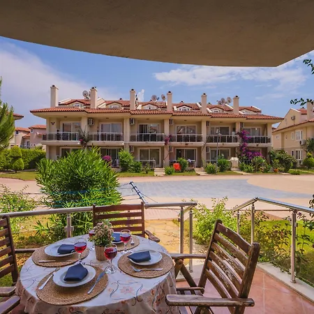 Sunset Aqua Lettings Hotel apartamentowy