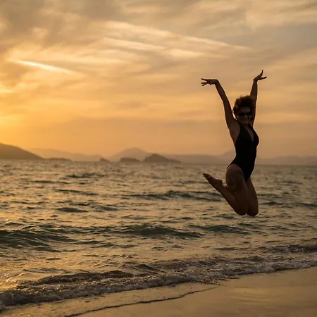 Hotel apartamentowy Sunset Aqua Lettings *