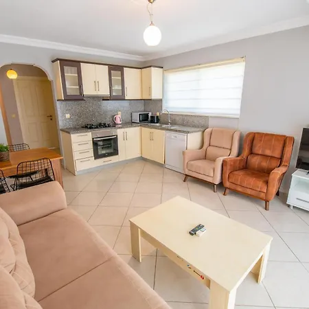 Sunset Aqua Lettings Hotel apartamentowy